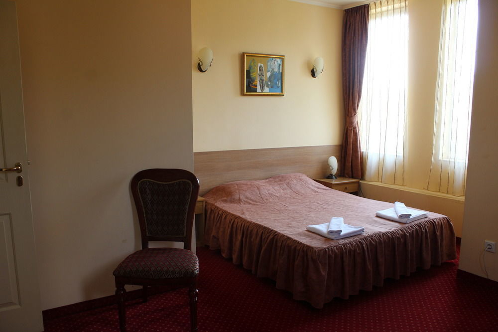 Hotel Alegro Weliko Tarnowo Exterior foto